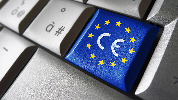 CE-Kennzeichnung auf blauer Taste, symbolisiert EU-Konformität.